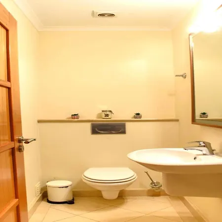 Modern W Pool & Private Balconies Apartment *